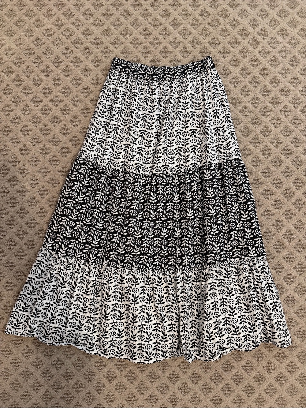 LOFT Black and White Cotton Patterned Tiered Maxi Skirt